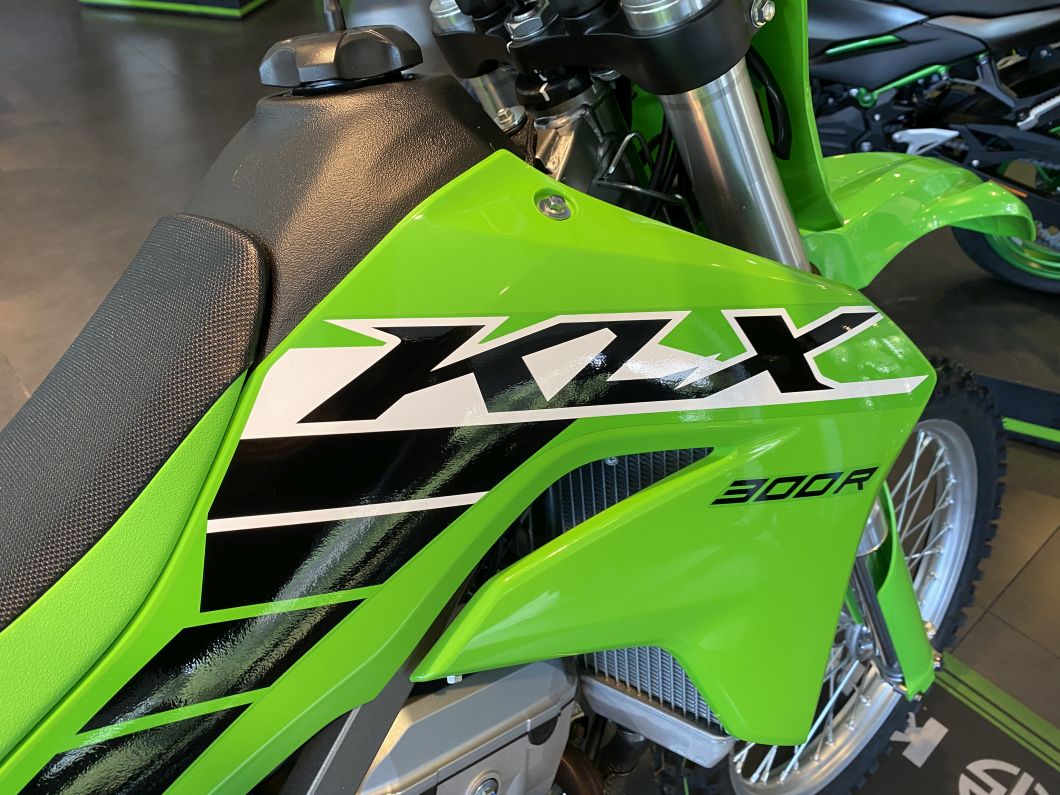 kawasaki_klx_300_r_salon_id3319_6.JPG