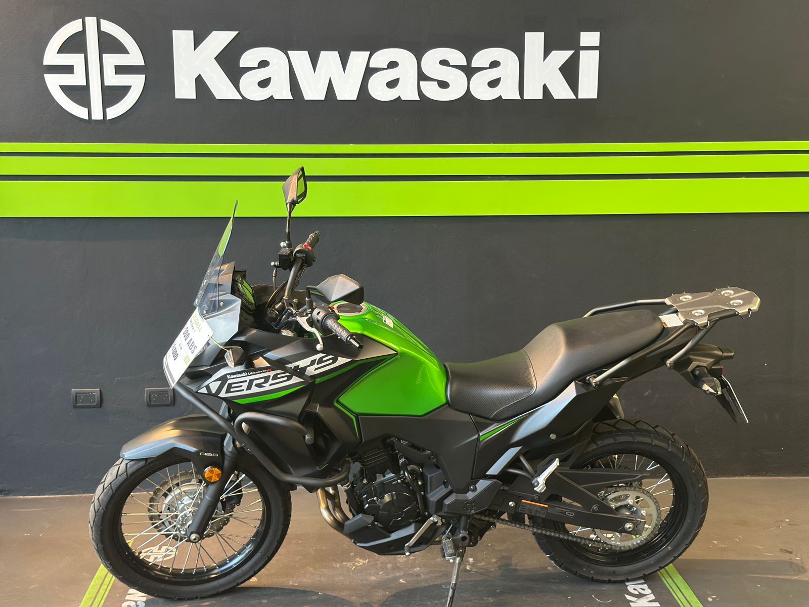 Versys X 300 usado 2024 con 64km int 51800 1M (0) [M3686]